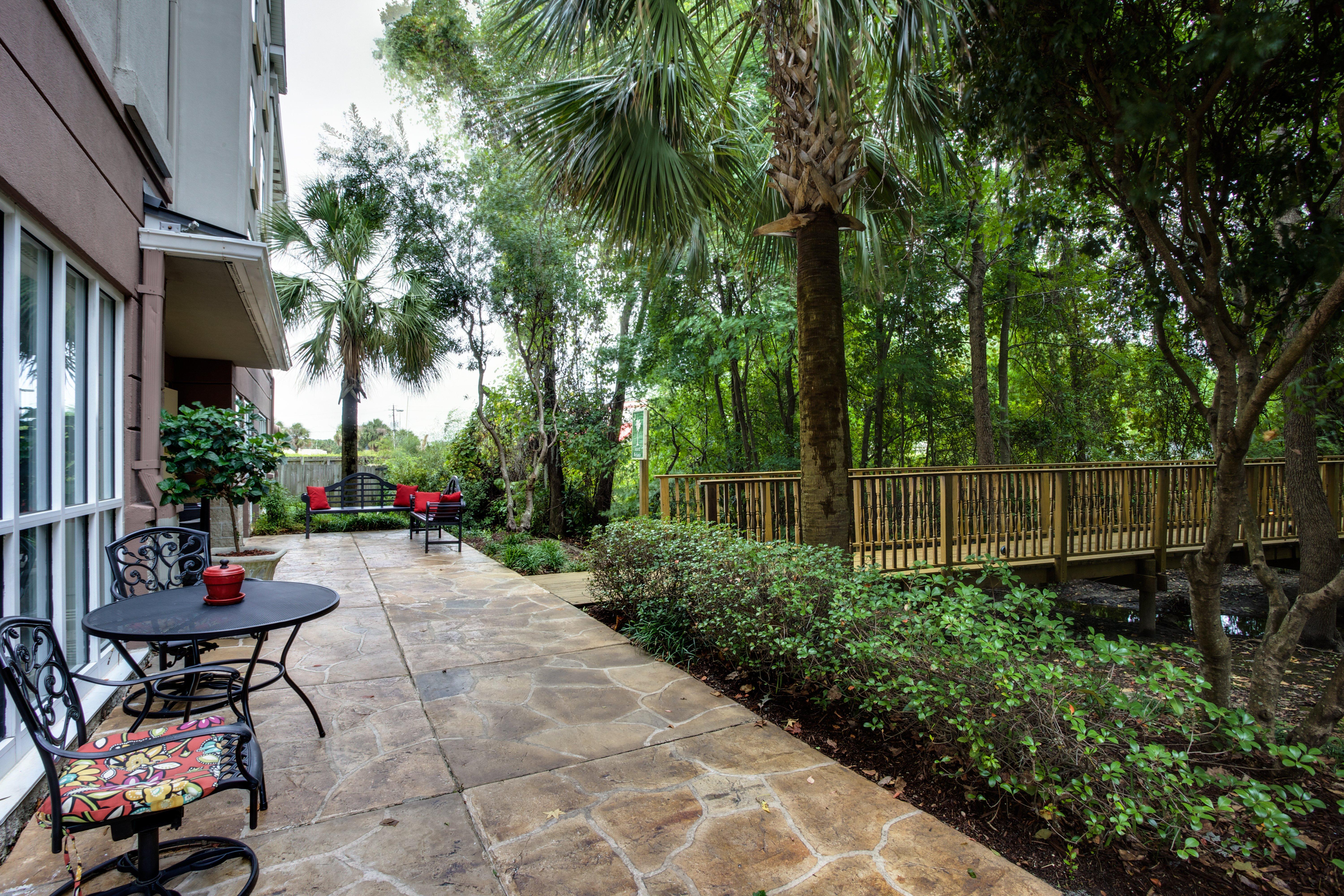 Holiday Inn Express Hotel & Suites Charleston-Ashley Phosphate By Ihg North Charleston Exterior foto
