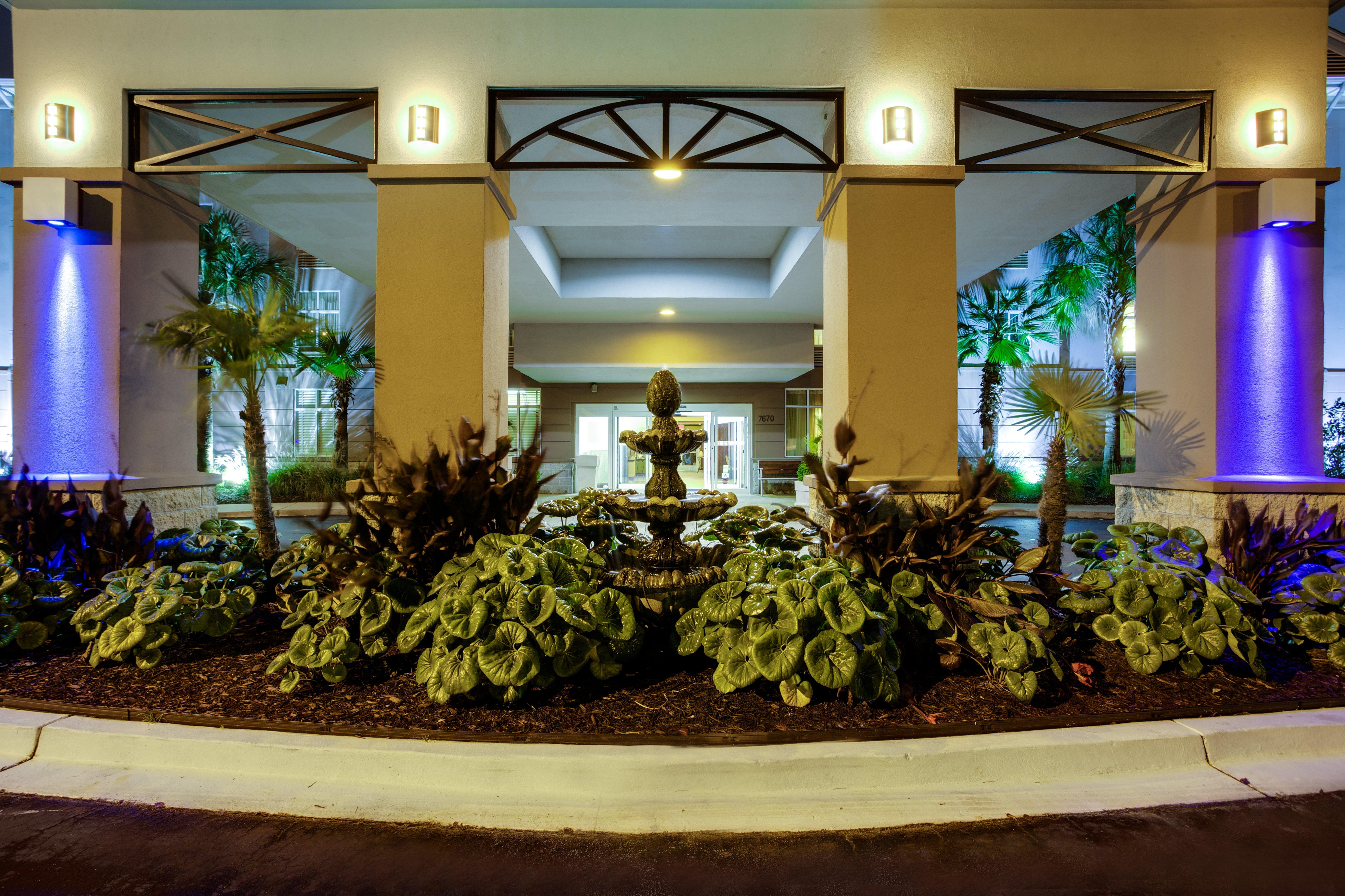Holiday Inn Express Hotel & Suites Charleston-Ashley Phosphate By Ihg North Charleston Exterior foto