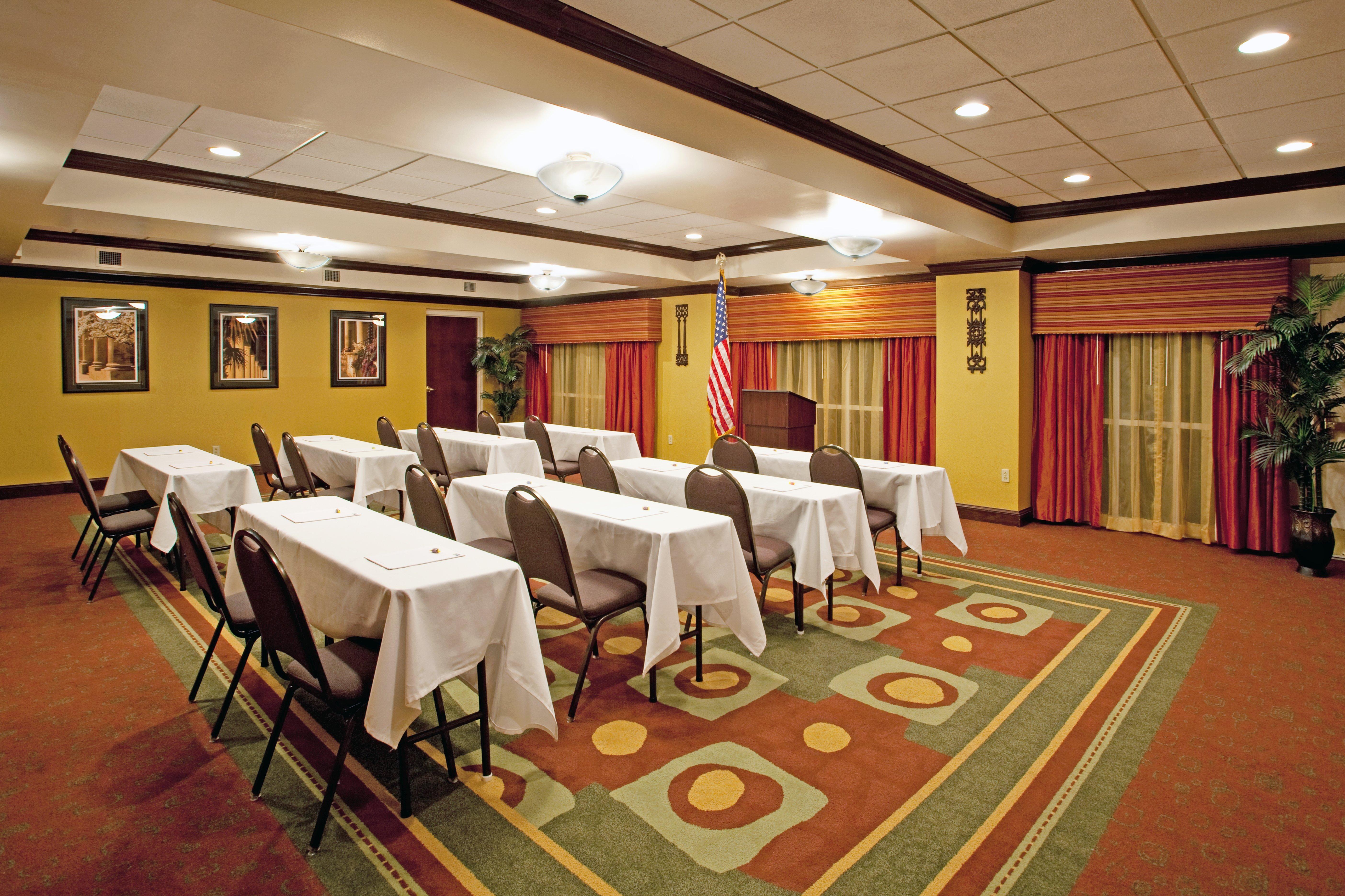 Holiday Inn Express Hotel & Suites Charleston-Ashley Phosphate By Ihg North Charleston Exterior foto