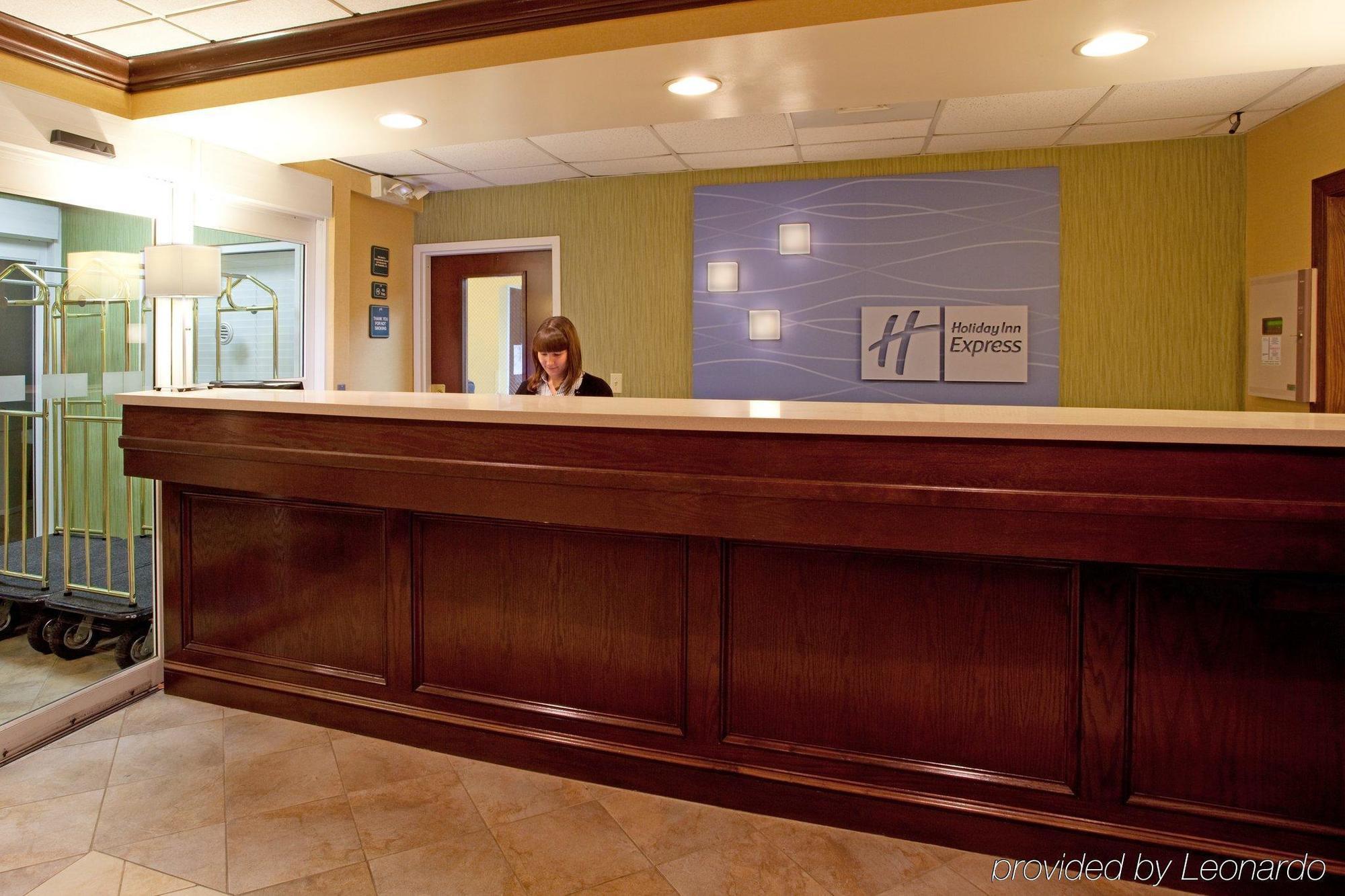 Holiday Inn Express Hotel & Suites Charleston-Ashley Phosphate By Ihg North Charleston Interior foto