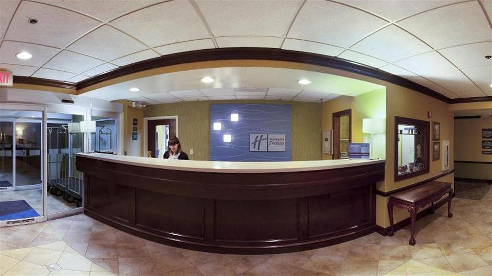 Holiday Inn Express Hotel & Suites Charleston-Ashley Phosphate By Ihg North Charleston Exterior foto