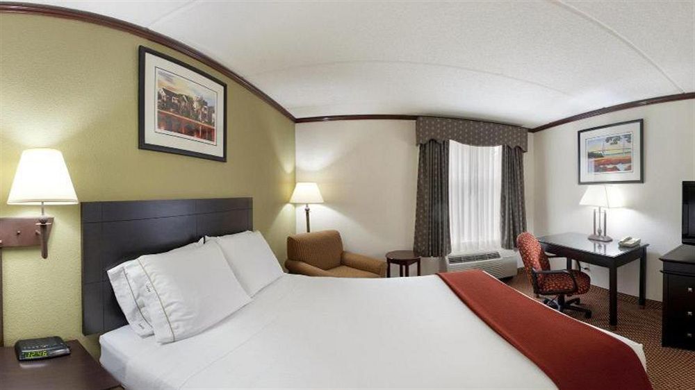 Holiday Inn Express Hotel & Suites Charleston-Ashley Phosphate By Ihg North Charleston Exterior foto