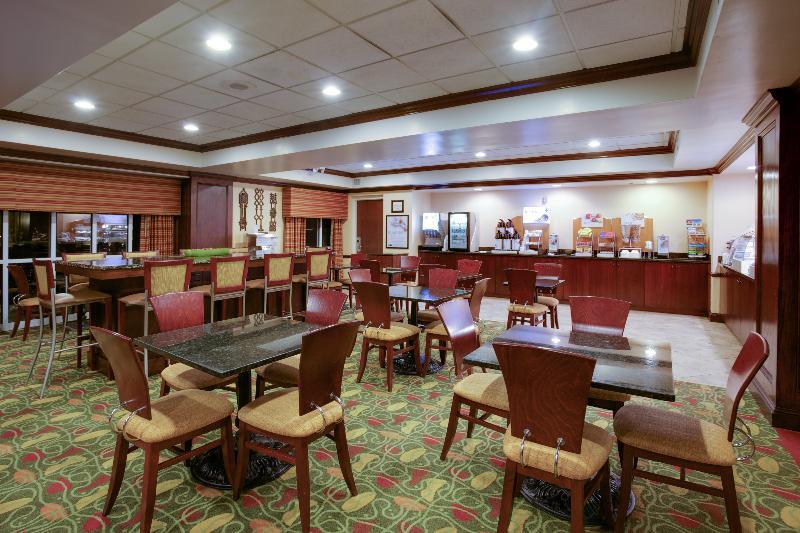 Holiday Inn Express Hotel & Suites Charleston-Ashley Phosphate By Ihg North Charleston Exterior foto